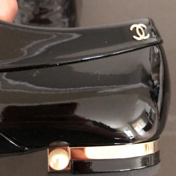 Chanel shoes - Picture 4 of 4